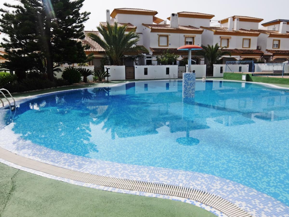 Apartamento Familiar Junto A La Playa De San Fernando - Oliva Kültér fotó