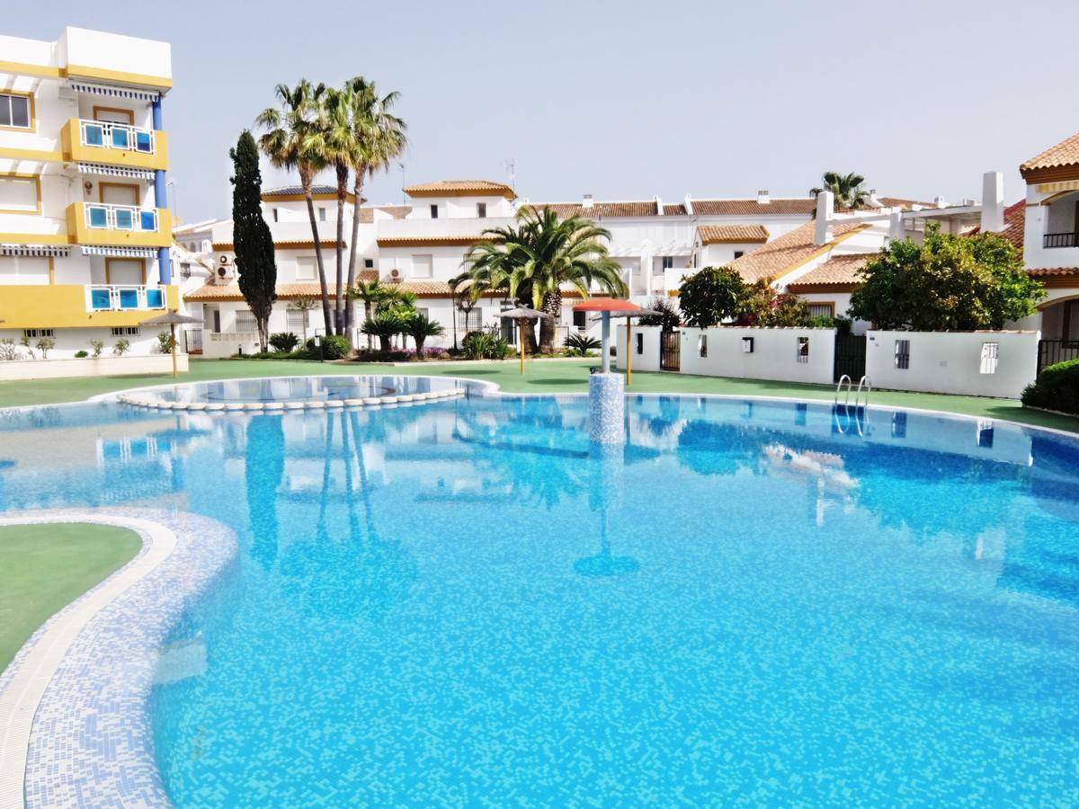 Apartamento Familiar Junto A La Playa De San Fernando - Oliva Kültér fotó