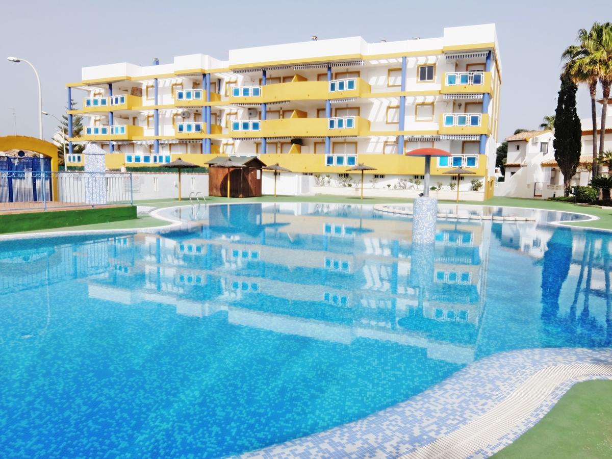 Apartamento Familiar Junto A La Playa De San Fernando - Oliva Kültér fotó